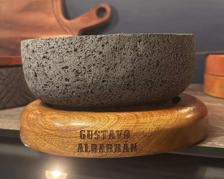 Molcajete Copa base de cedro